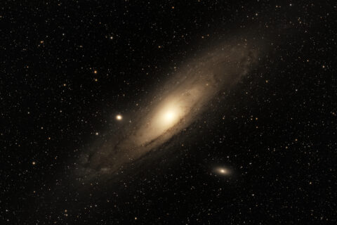 M31 Andromedagalaxis mit M32 und M110